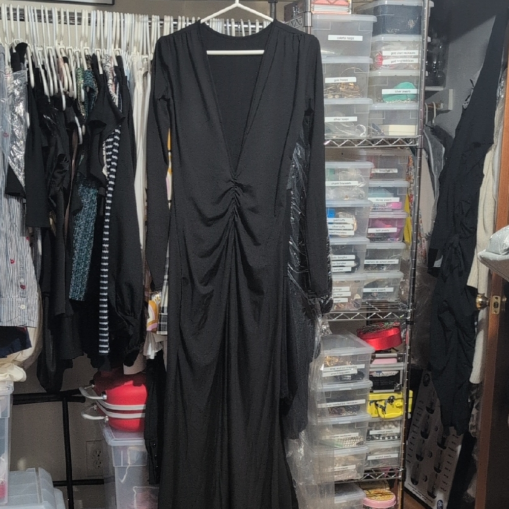 Chic Black Long Sleeve Dress